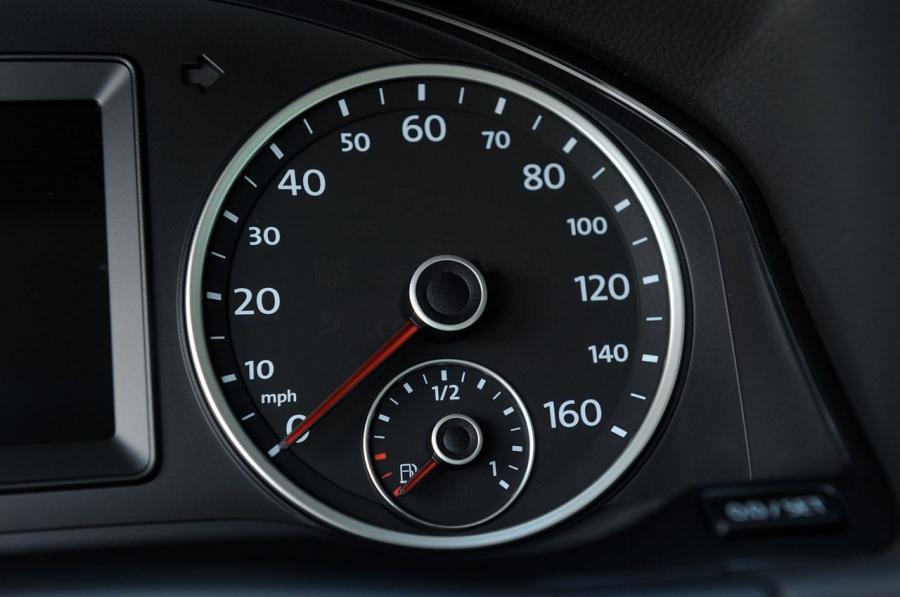  Volkswagen Tiguan 2011 года  (фото 67 из 146)